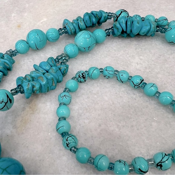 Blue Howlite Tassel Necklace - Picture 5 of 5